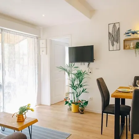 Apartment Avec Jardin *