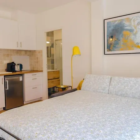 Avec Jardin Apartment Begles